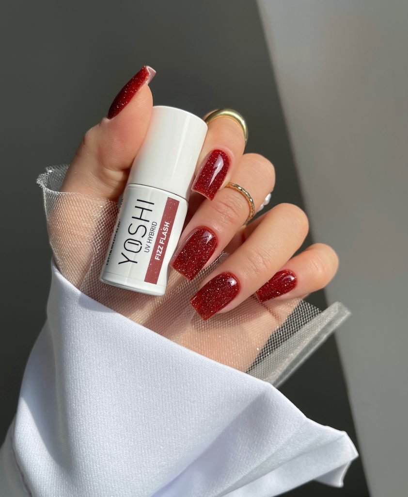 00002 Dark Classy Nails