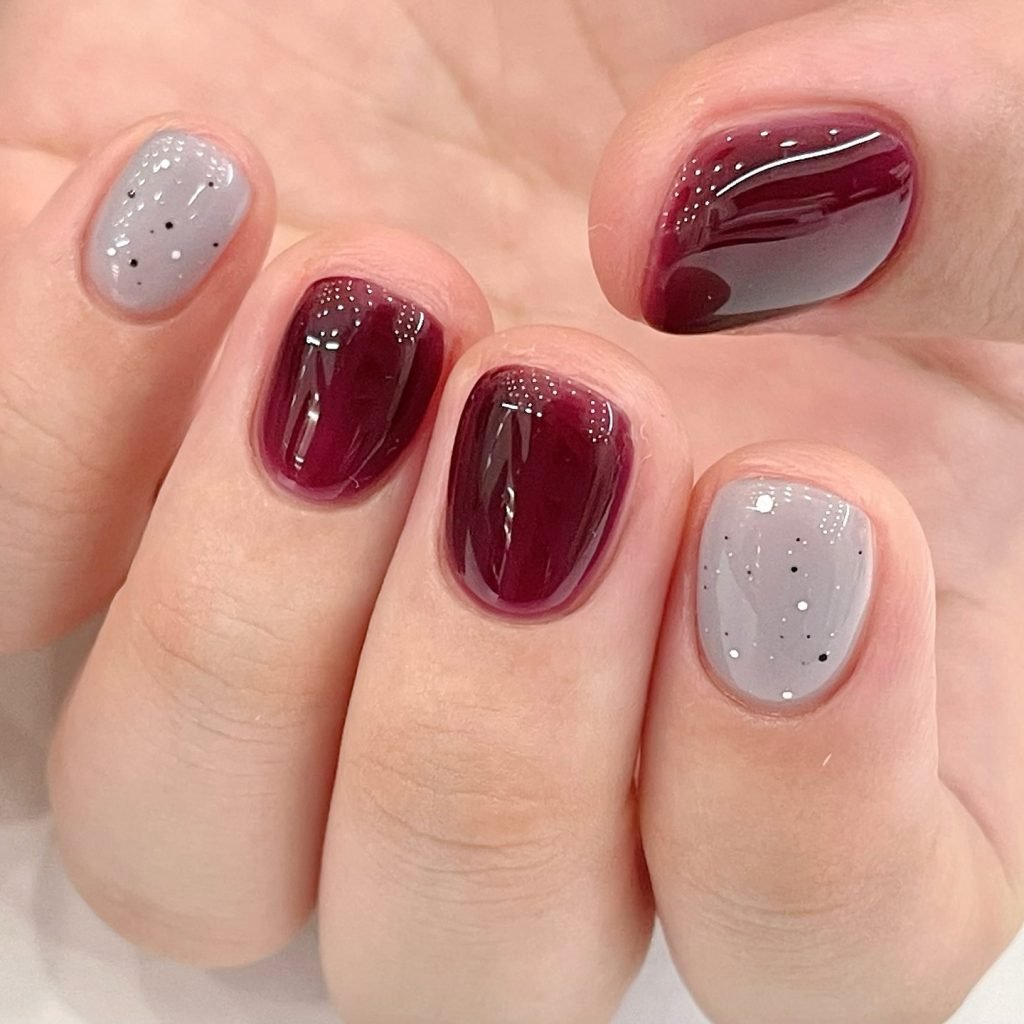 00008 Short Red Nails