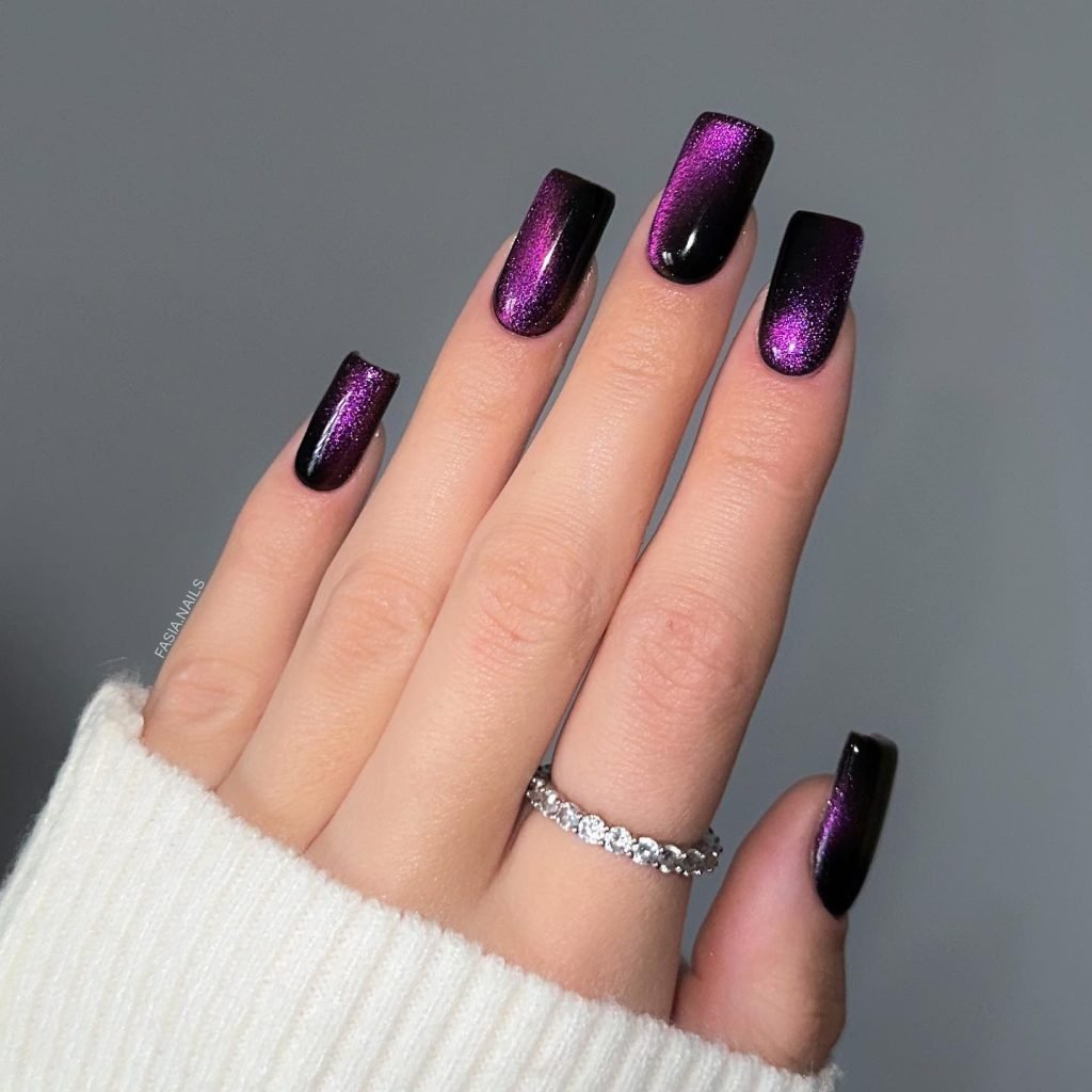 00013 Dark Classy Nails