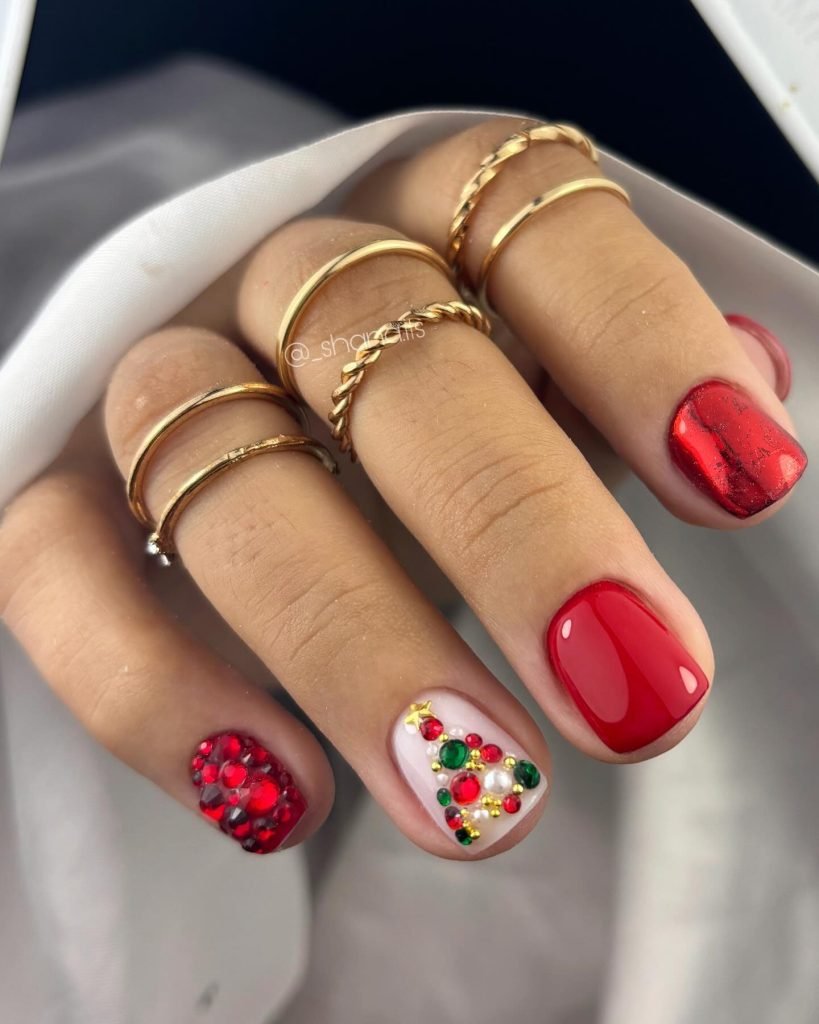 00017 Short Red Nails