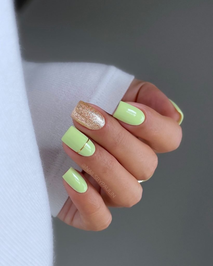 00002 Bright Summer Nails
