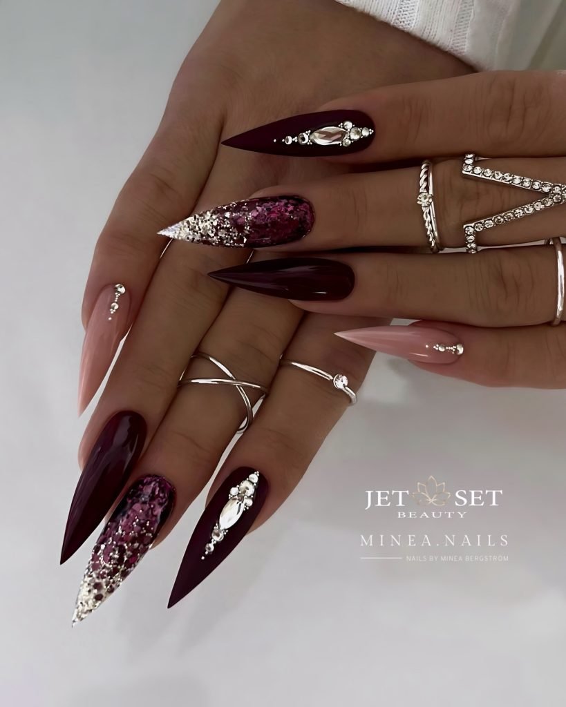 00006 Black and Purple Nails