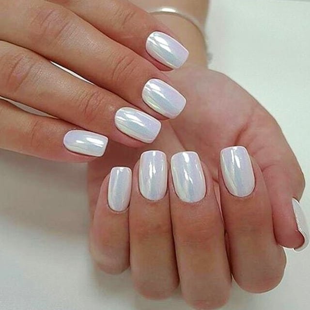 00006 White Chorme nails