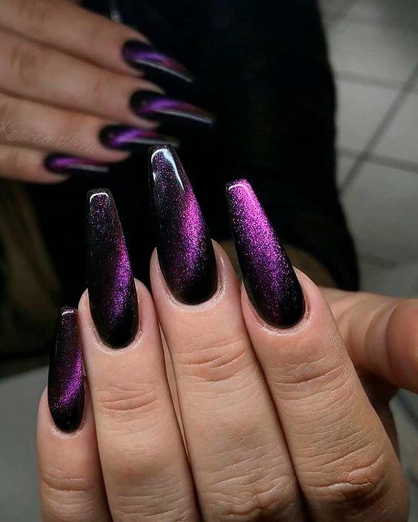 00008 Black and Purple Nails