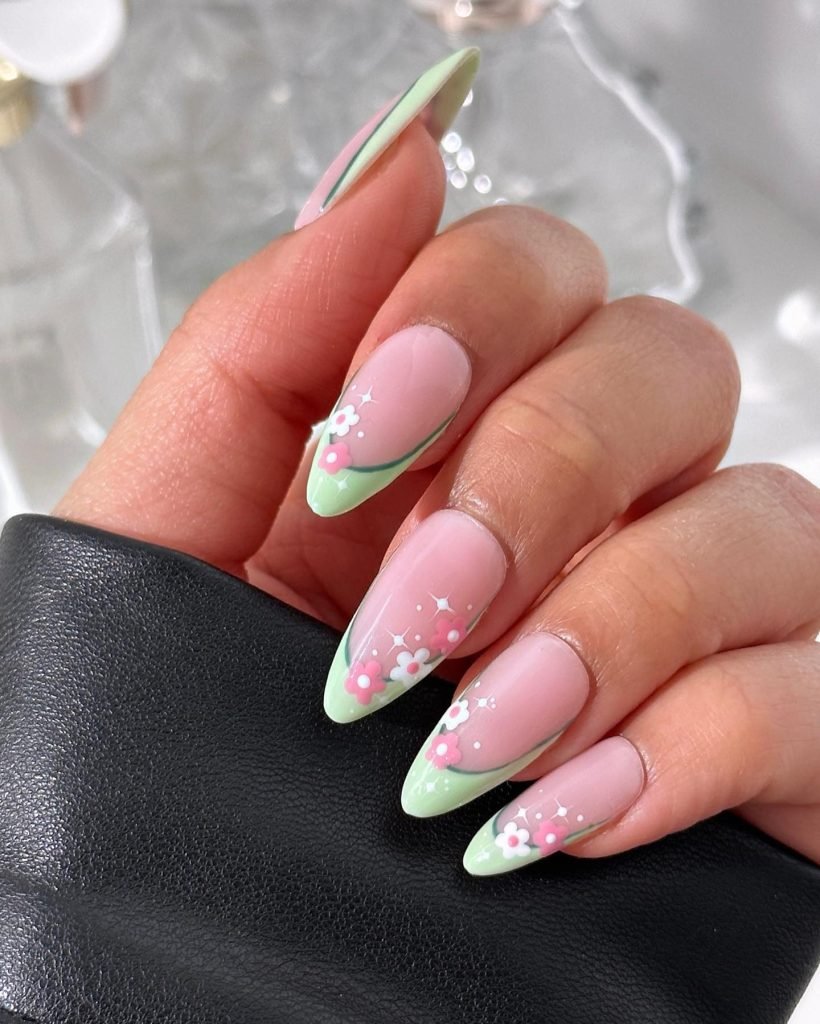 00008 French nails with flowers 2