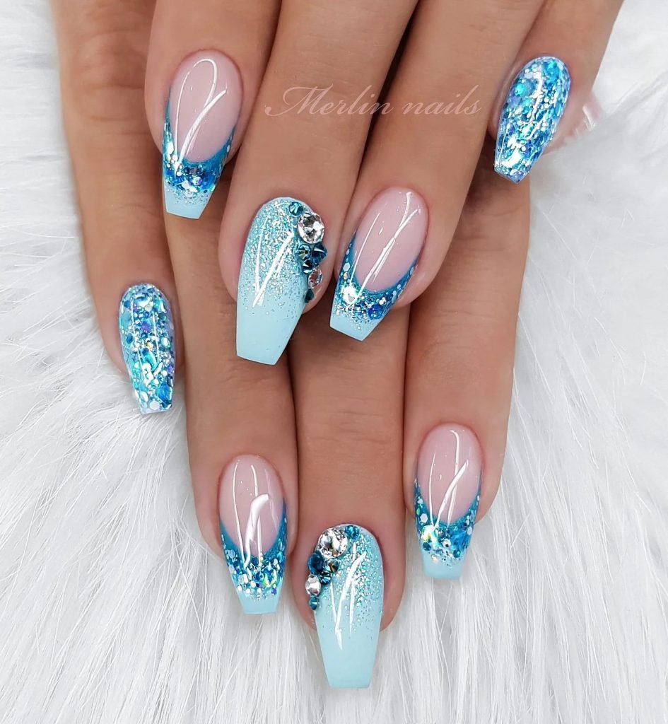 00008 Pink and Blue Nails