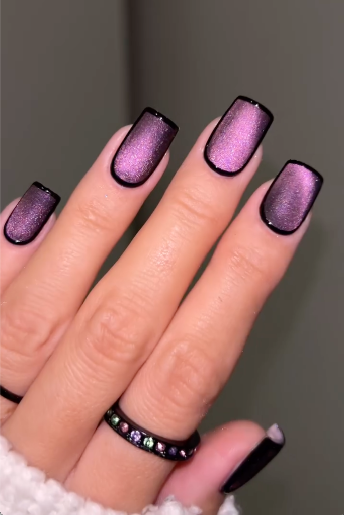 00009 Black and Purple Nails