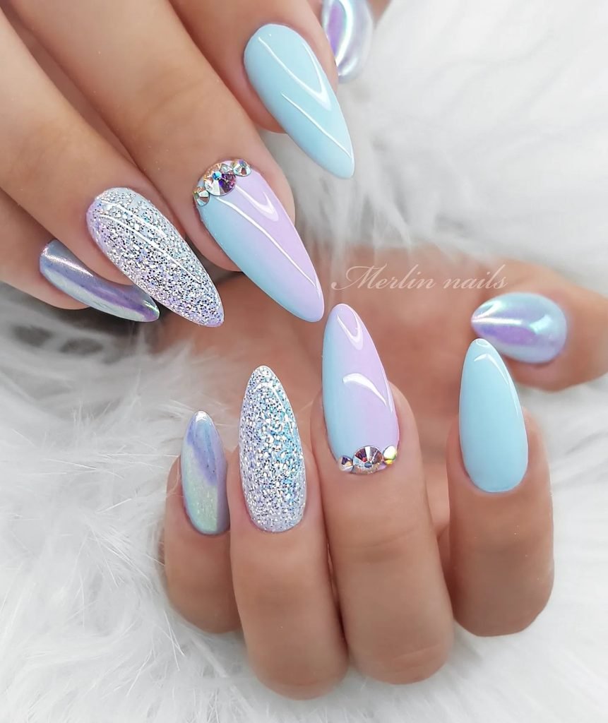 00009 Pink and Blue Nails