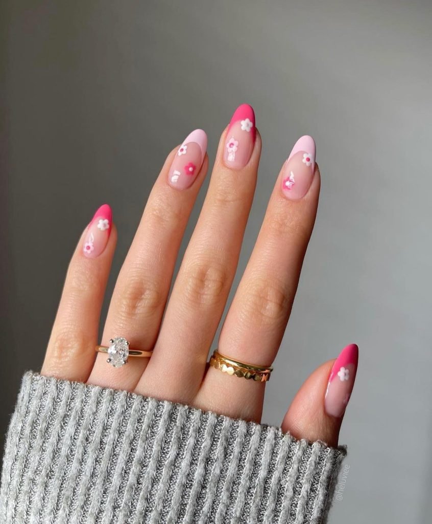 00010 French Nails with Flowers