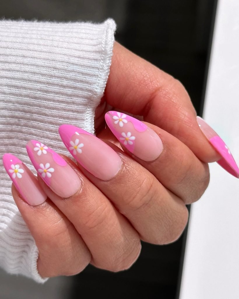 00010 French nails with flowers 2