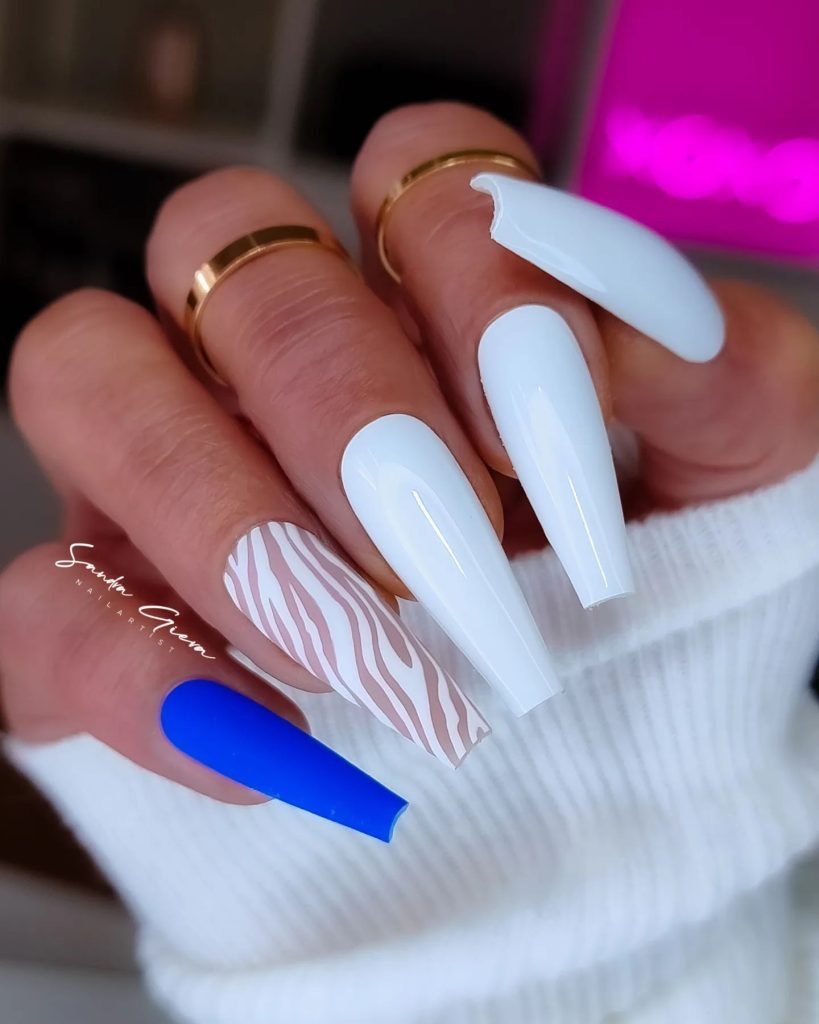 00012 Coffin Birthday Nails