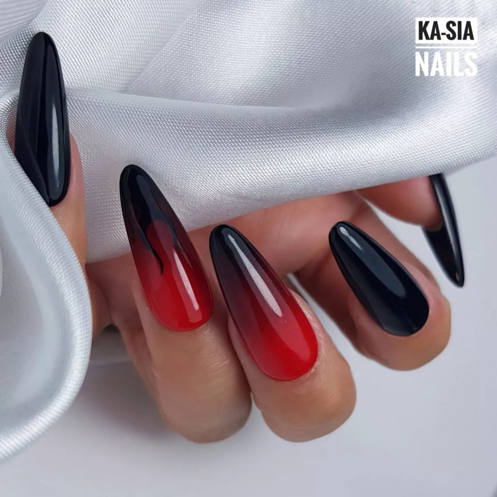 00013 Black and Red Nails