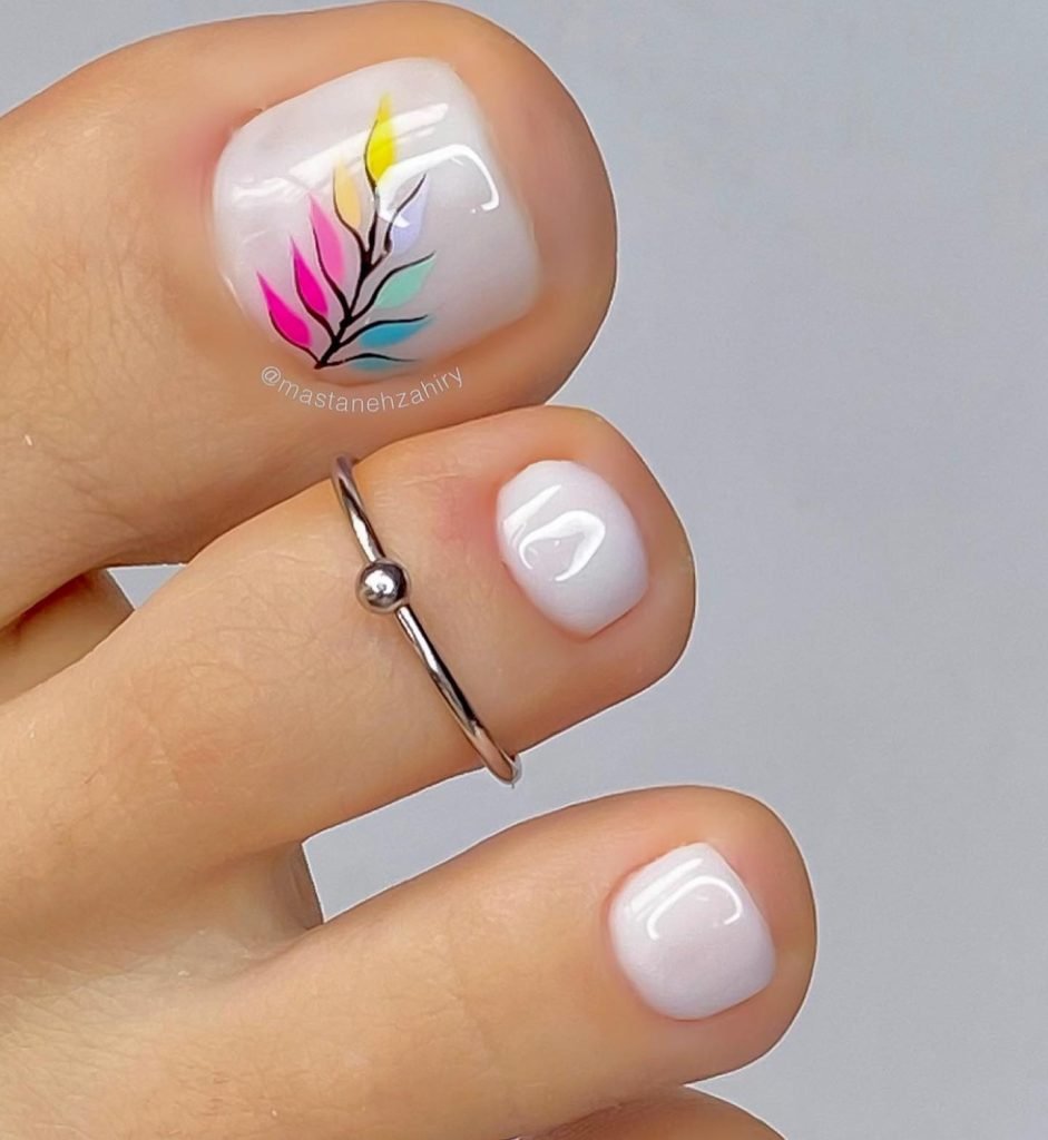 00014 White Pedicure designs