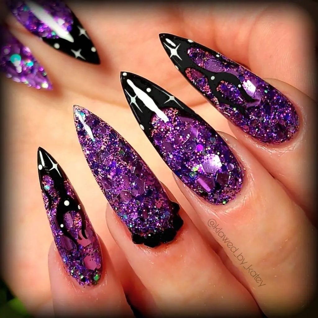 00015 Black and Purple Nails