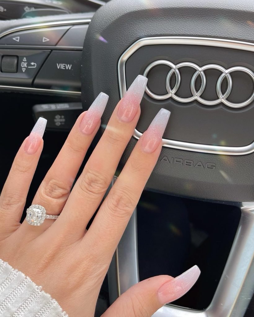 00015 French Ombre Nails