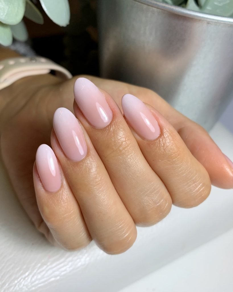 00017 French Ombre Nails