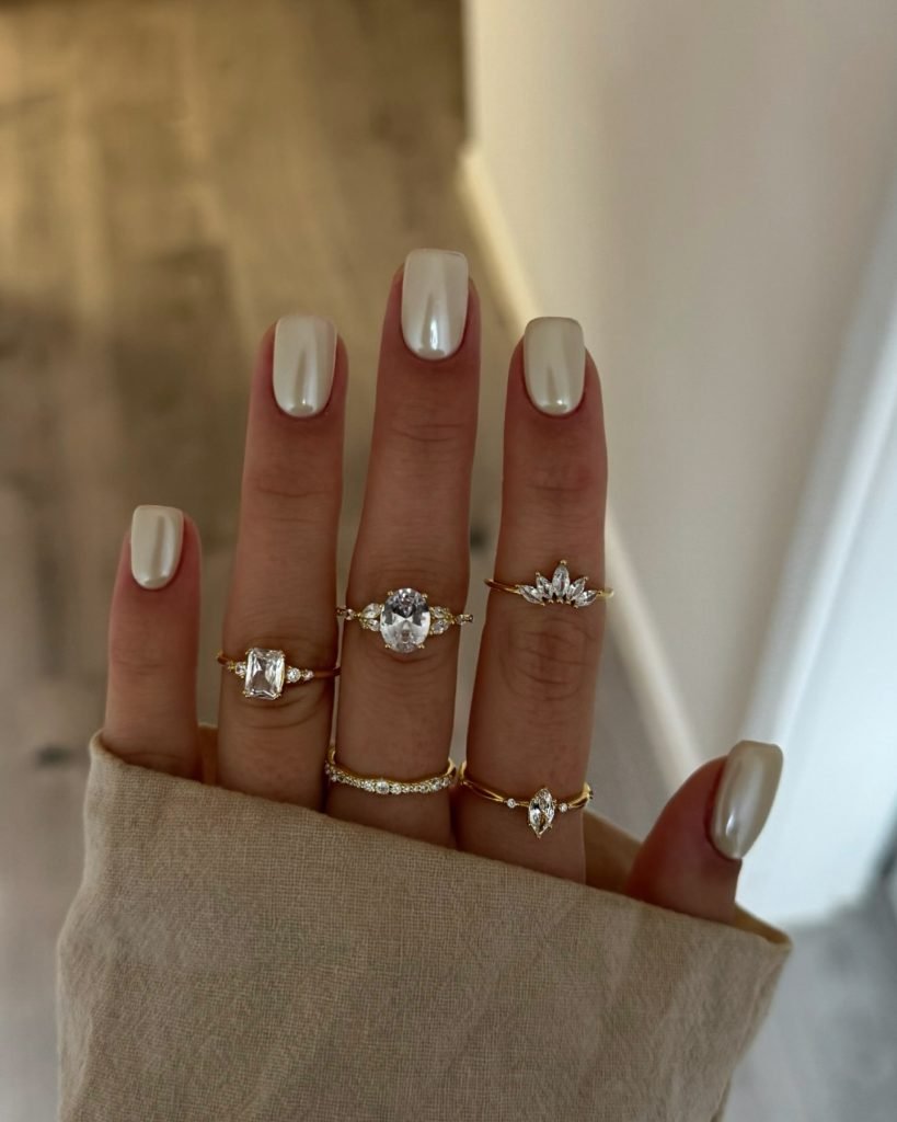 00017 White Chorme nails