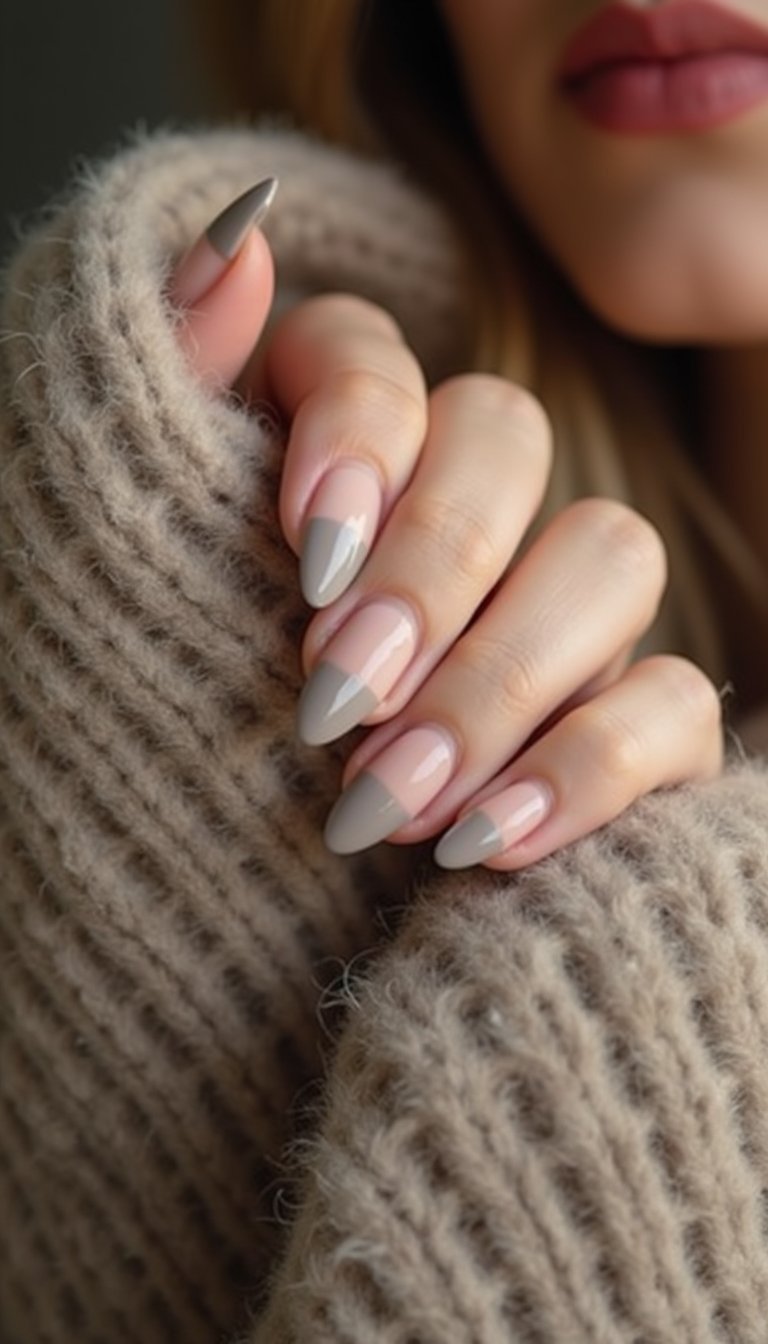 Soft Smoky Outline For Neutral Wardrobe