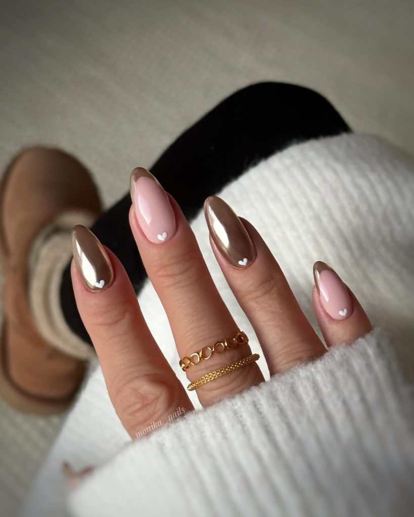 00001 Classy Gold Nails