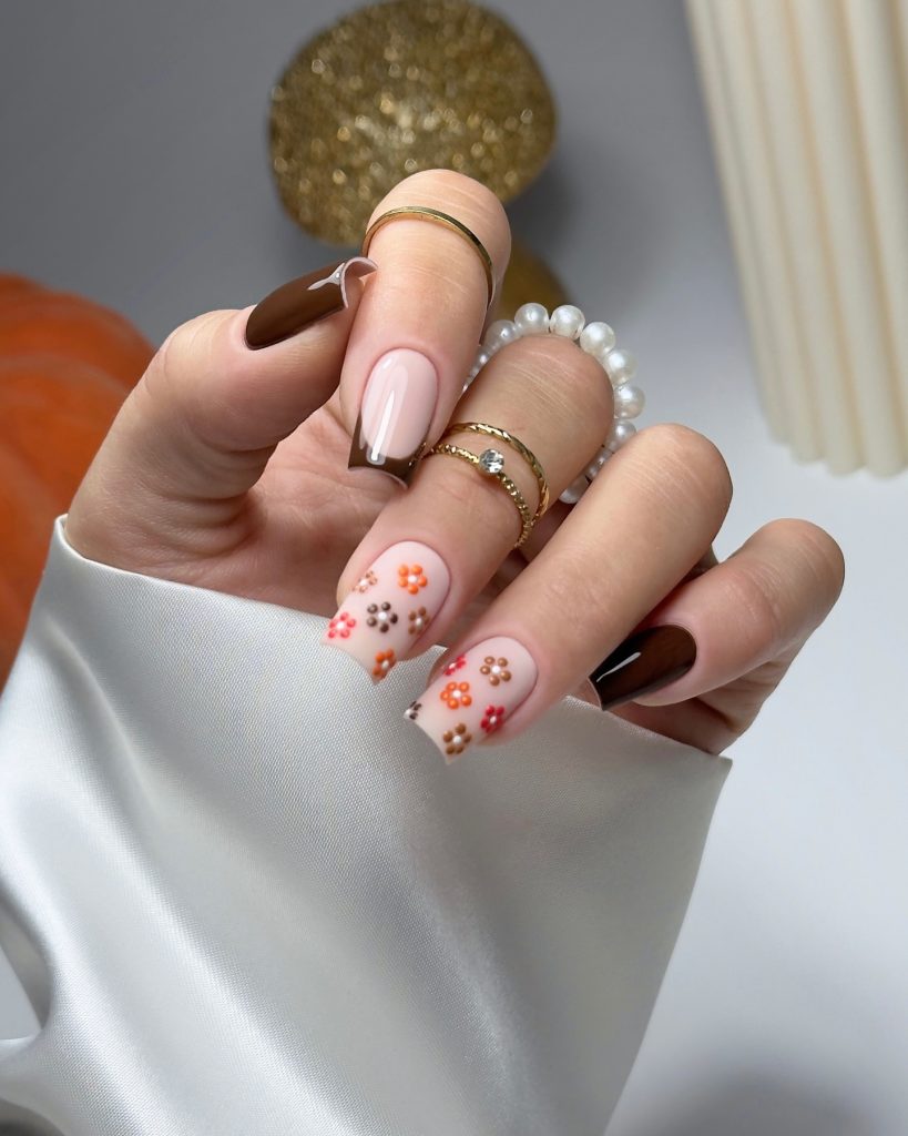 00005 Cute Thanksgiving Nails