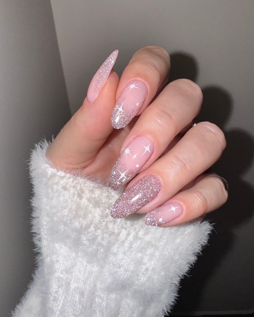 00005 Winter Glitter Nails