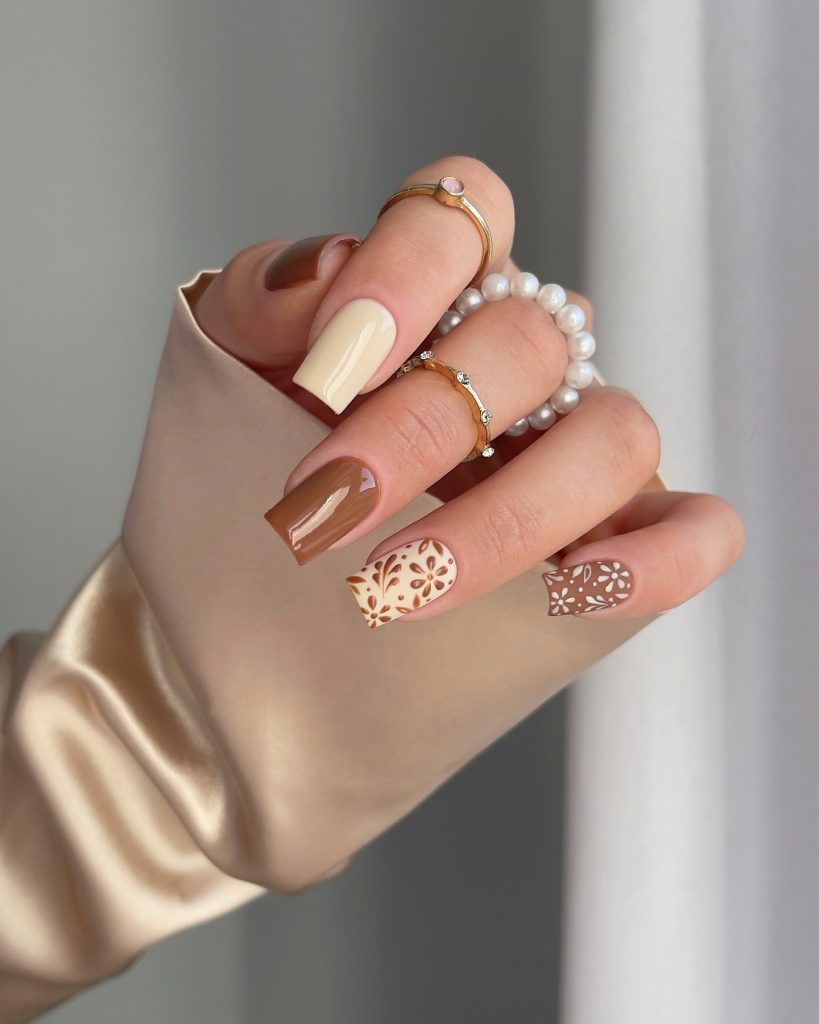 00006 Cute Thanksgiving Nails