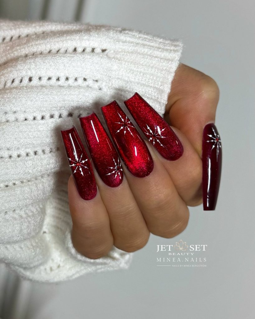 00007 Winter Glitter Nails