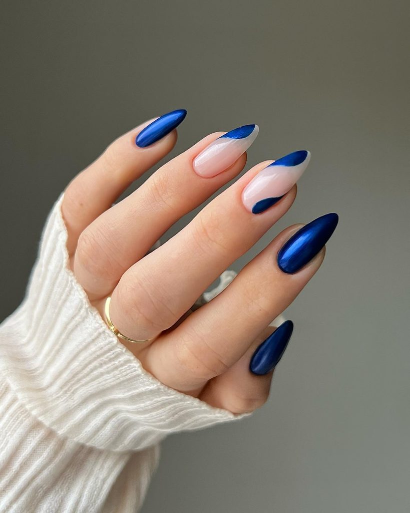 00013 Almond Blue Nails