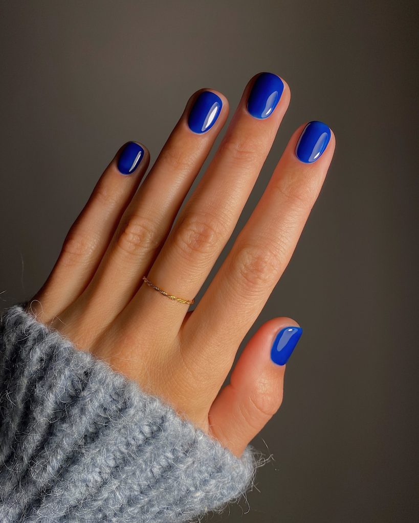 00013 Chrome Winter Nails