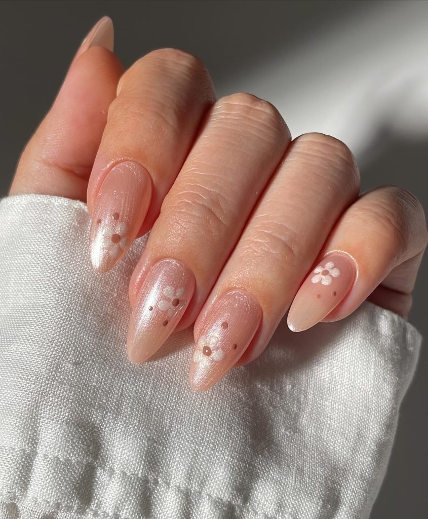 00014 Subtle nails