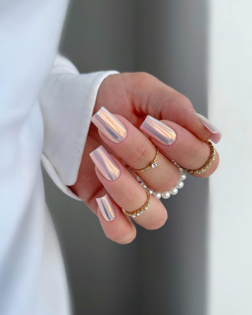 00017 Pale Pink Nails