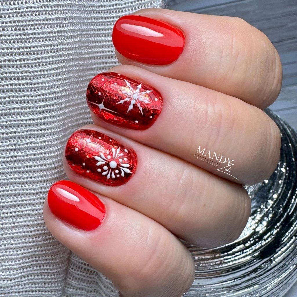 00018 Short Christmas Nails