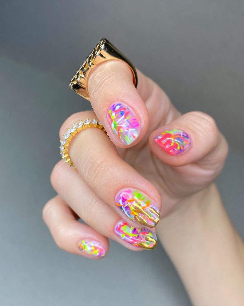 08 Short Maximalist Nails