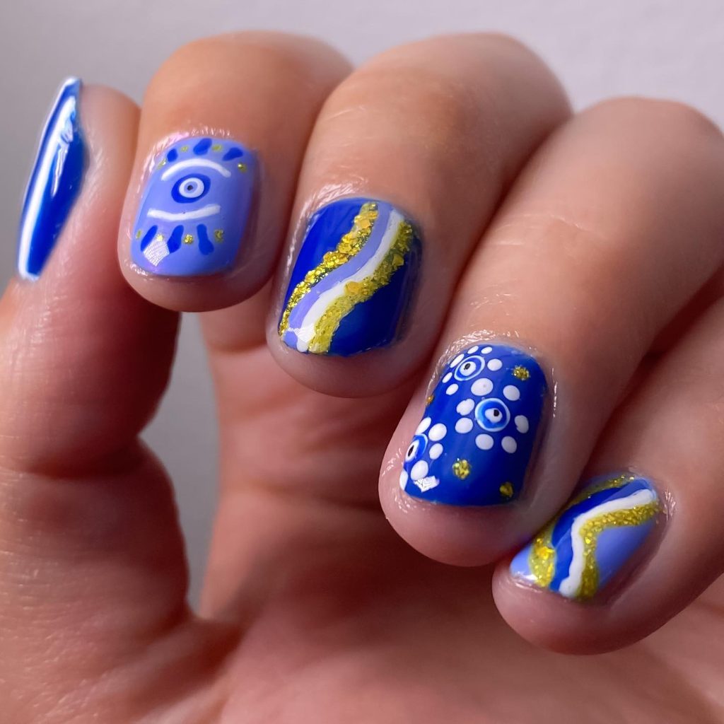 09 Short Maximalist Nails