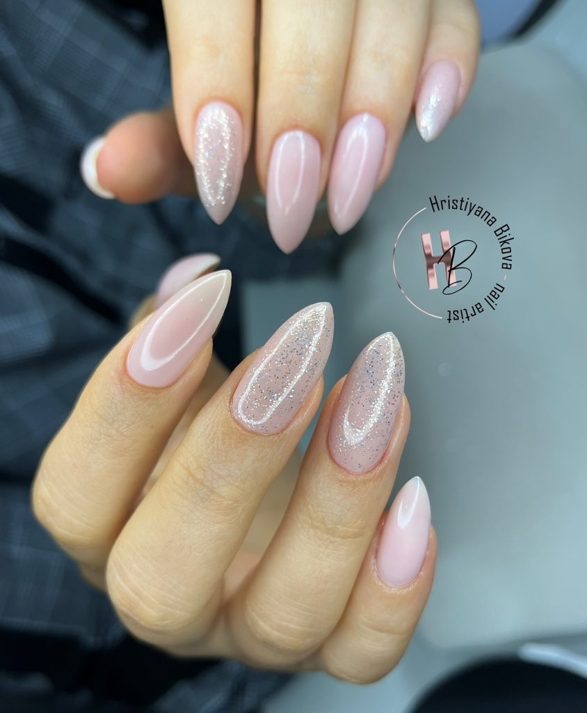 12 Milky pink almond nails