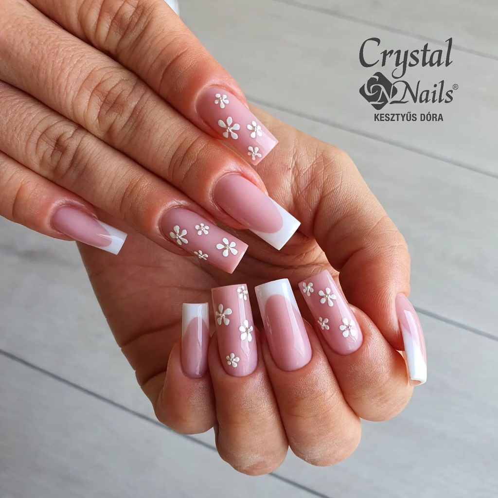 Delicate Daisy Details pink nail with white tips
