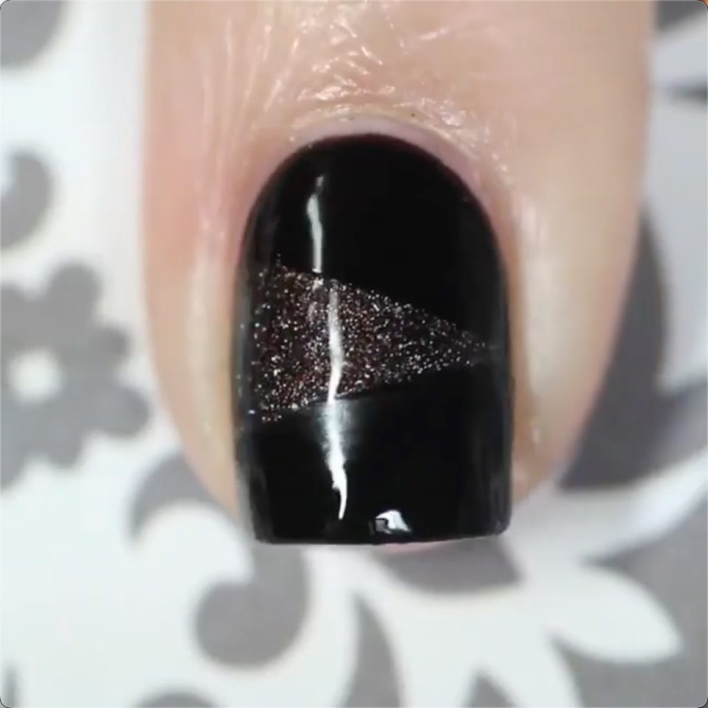 Geometric Glitz Nails