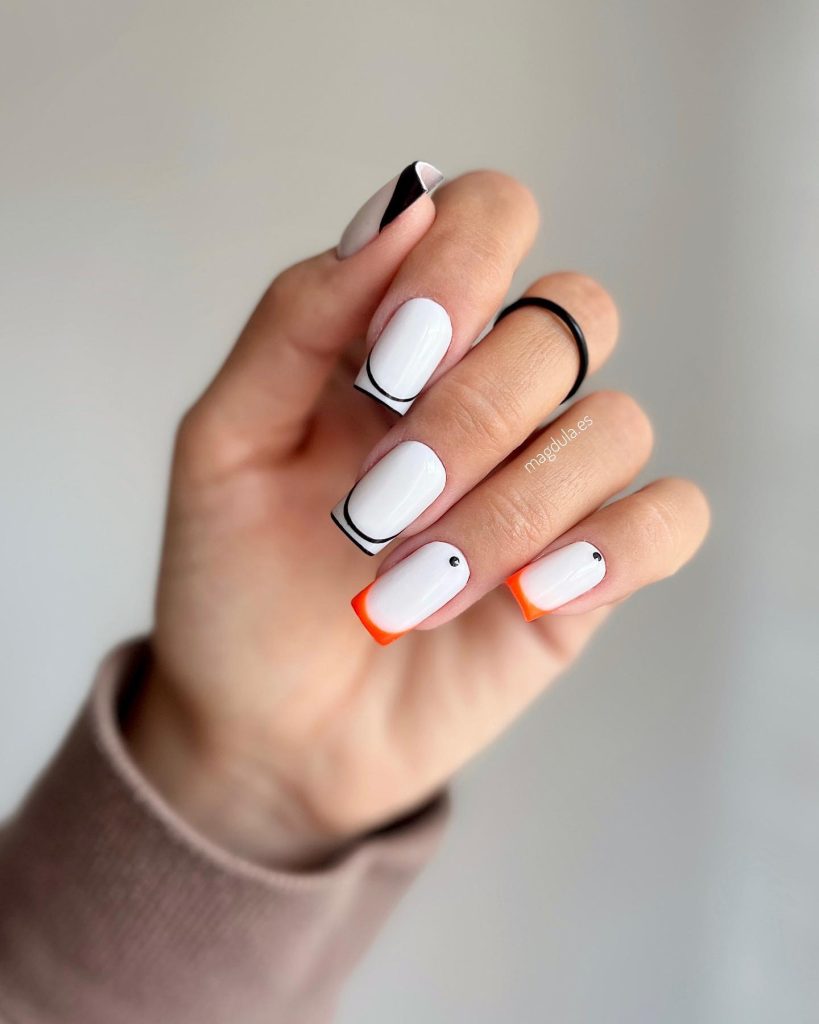 00002 Simple White Nails