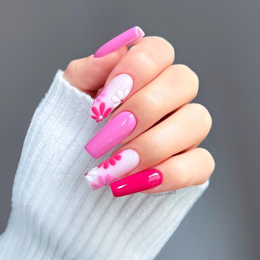 00015 Flower Nails