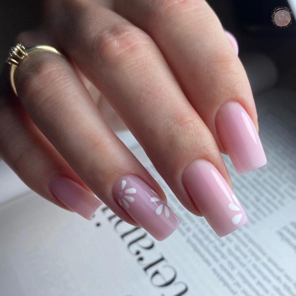 00017 Flower Nails