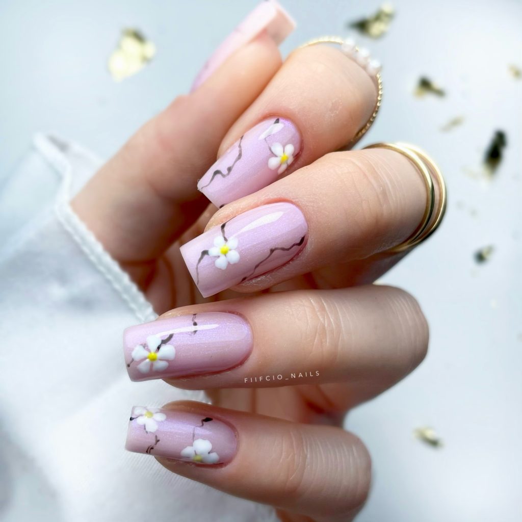 00019 Flower Nails